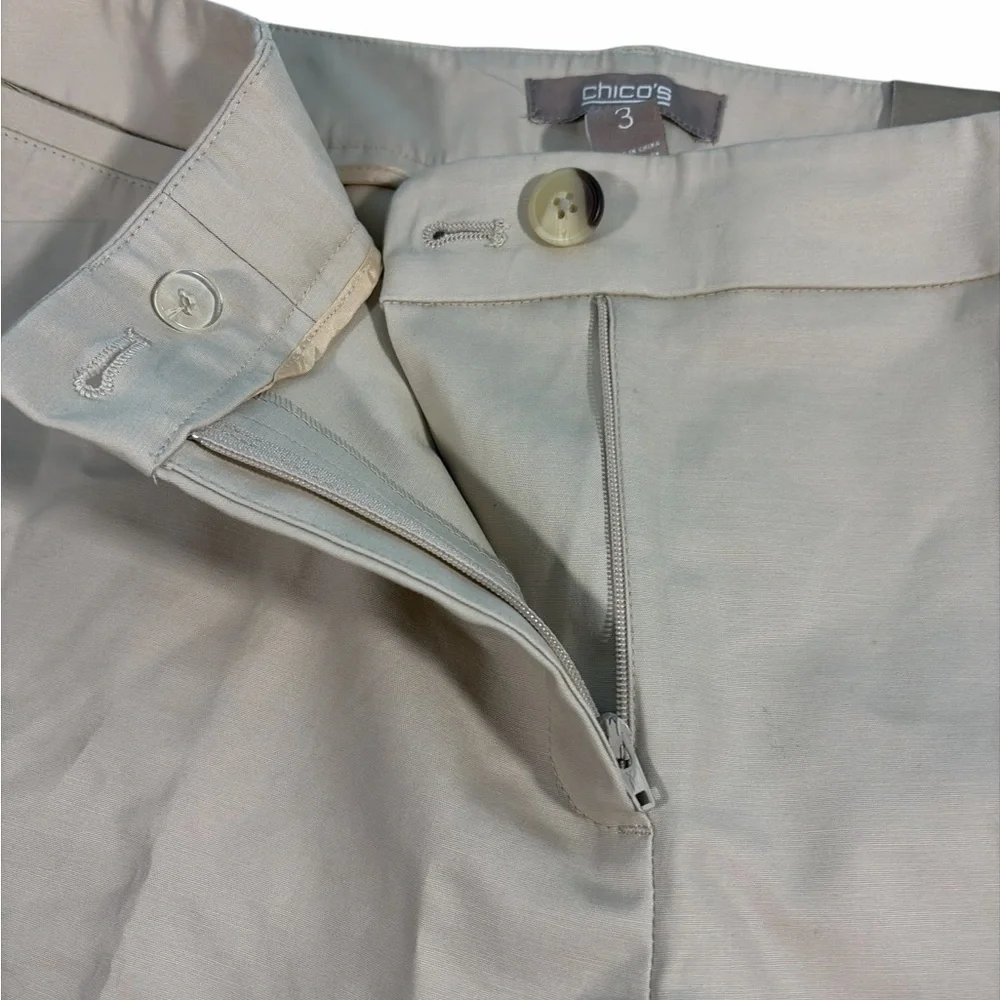 Chicos Shorts Size 3 Beige Pockets Flat Front Bermuda Cotton Blend - Picture 6 of 10